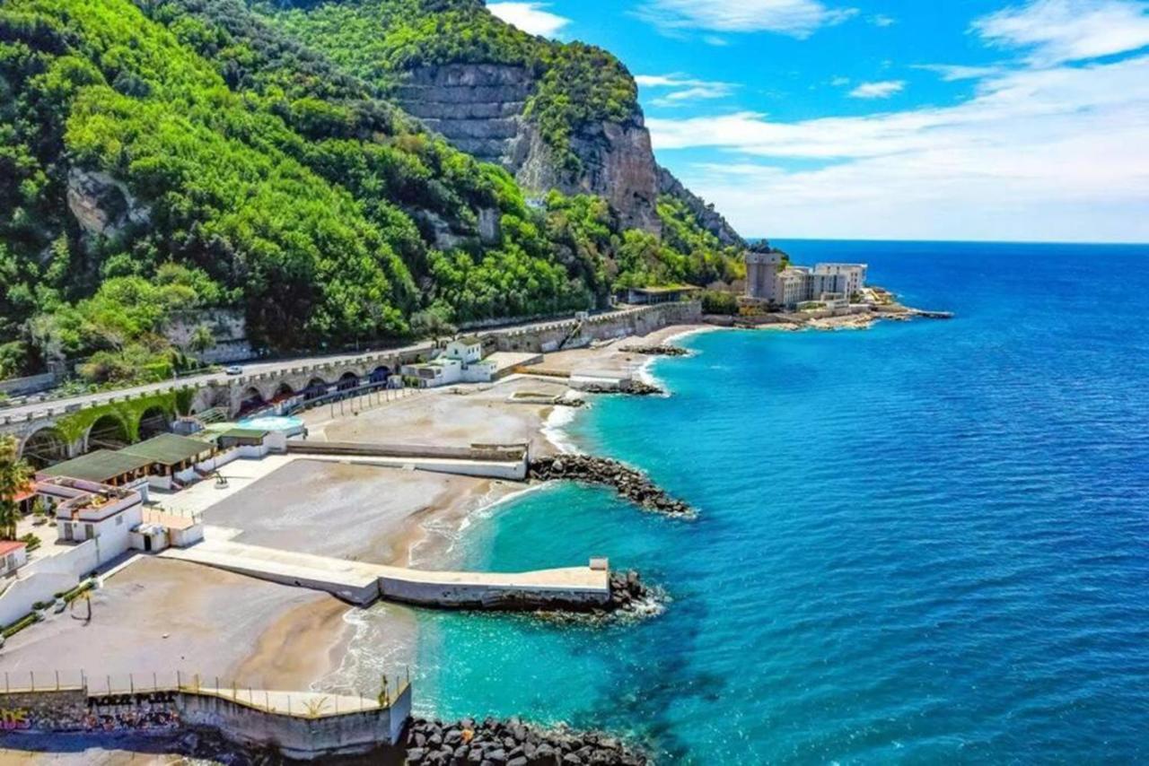 Il Rifugio Di Pozzano Apartment Castellammare di Stabia Exterior photo